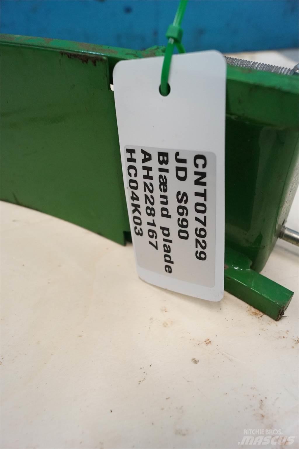 John Deere S690 Accessori per mietitrebbiatrici