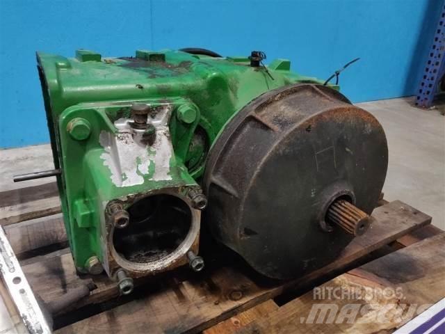 John Deere T670 Trasmissione