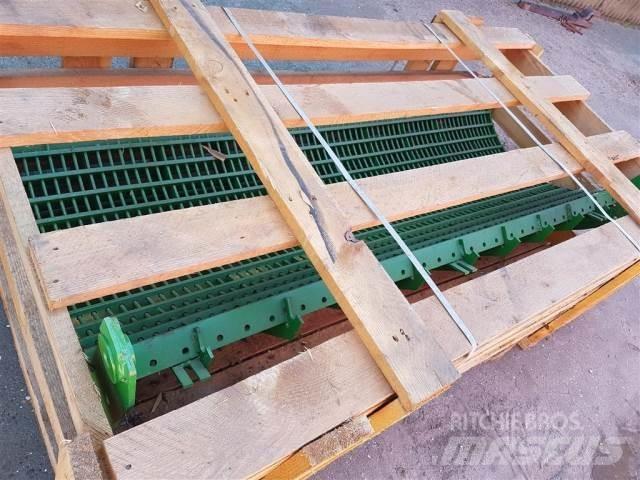 John Deere T670 Accessori per mietitrebbiatrici