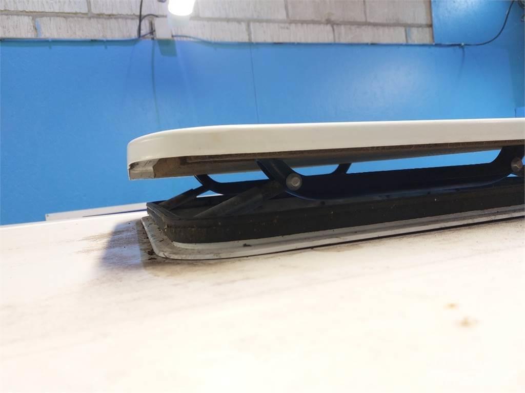 Kramer 712 Cabine e interni