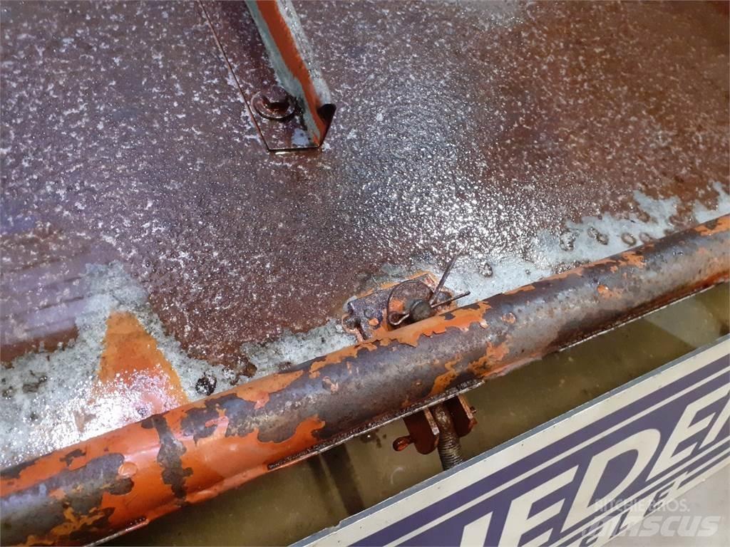 Laverda 3650 Spargisabbia e spargisale