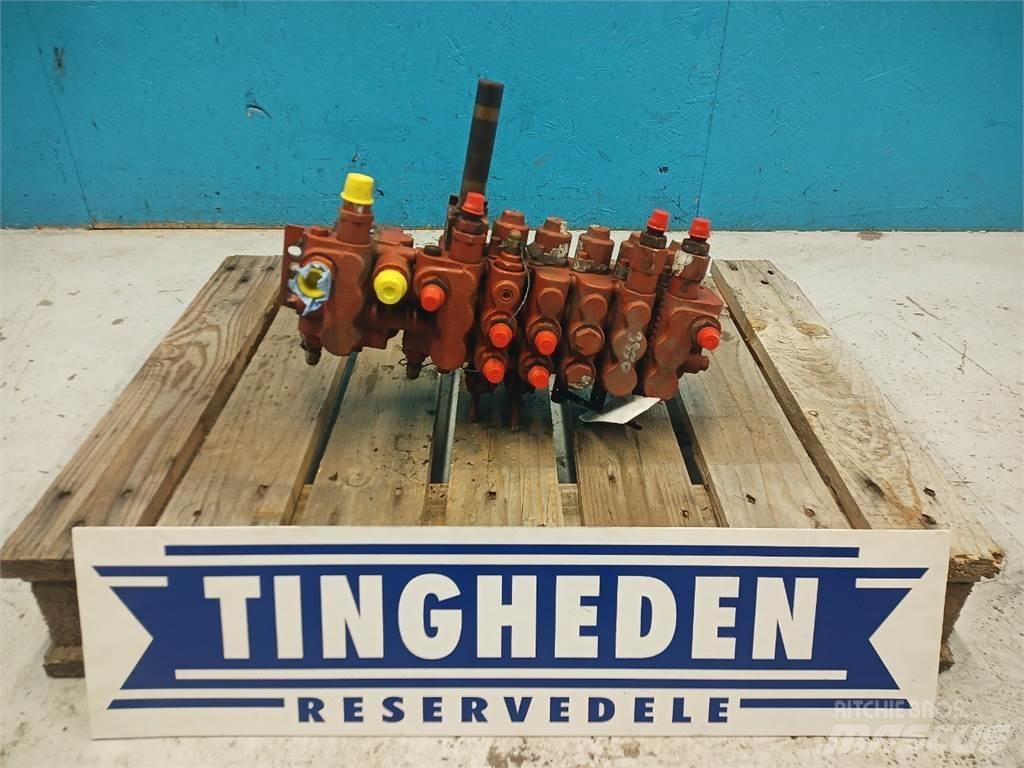 Laverda 3790 Componenti idrauliche