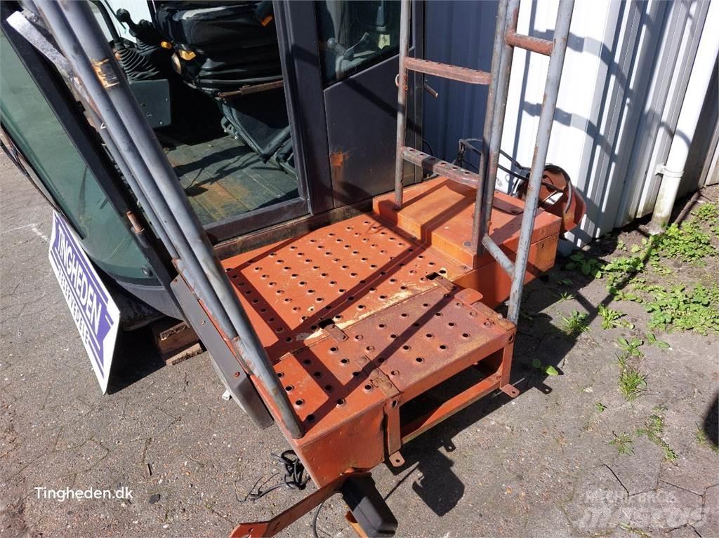 Laverda L627 Cabine e interni