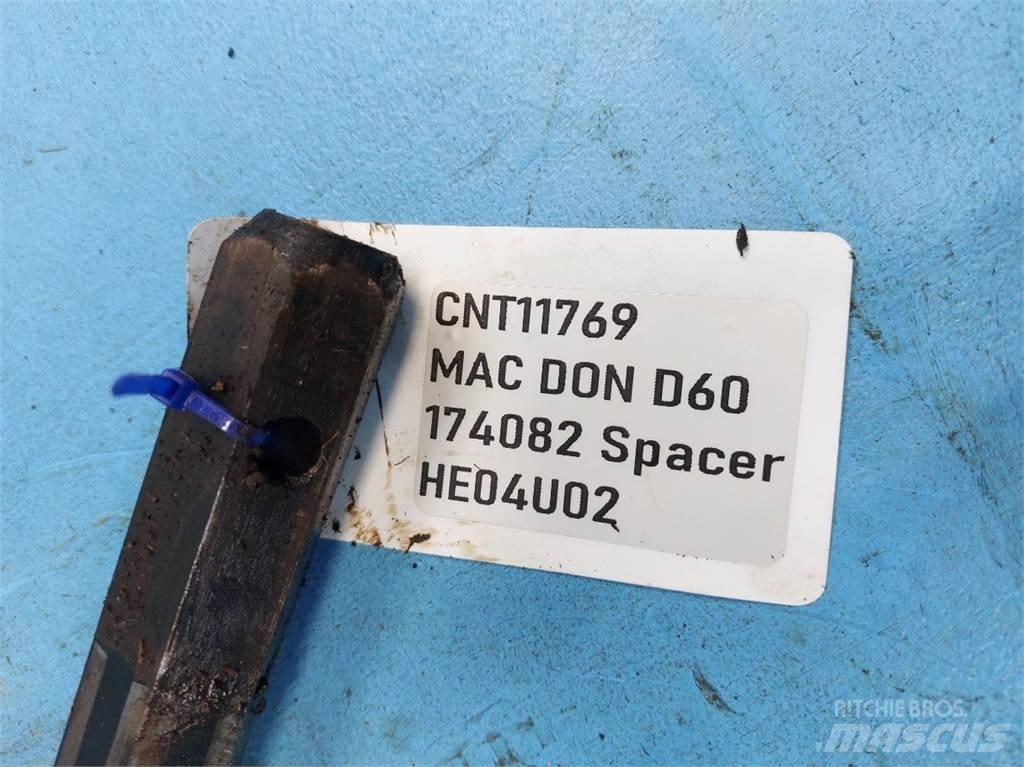 MacDon D60 Accessori per mietitrebbiatrici