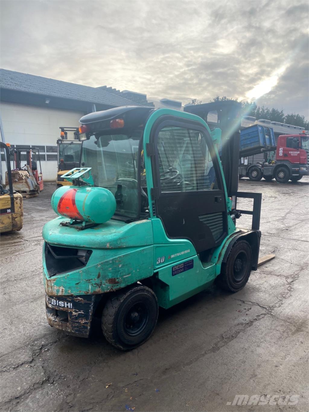 Mitsubishi FG30 Carrelli elevatori GPL