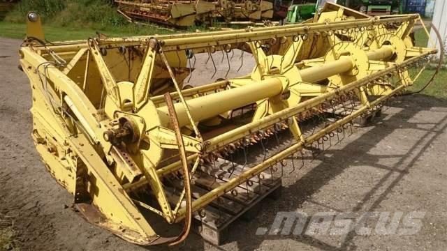 New Holland 15 Accessori per mietitrebbiatrici