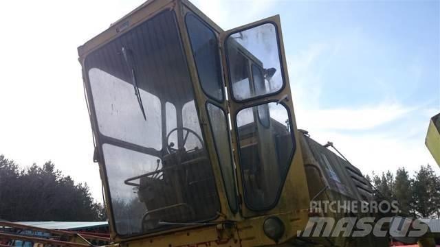 New Holland 1520 Cabine e interni