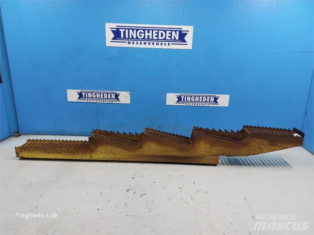 New Holland 1530 Accessori per mietitrebbiatrici