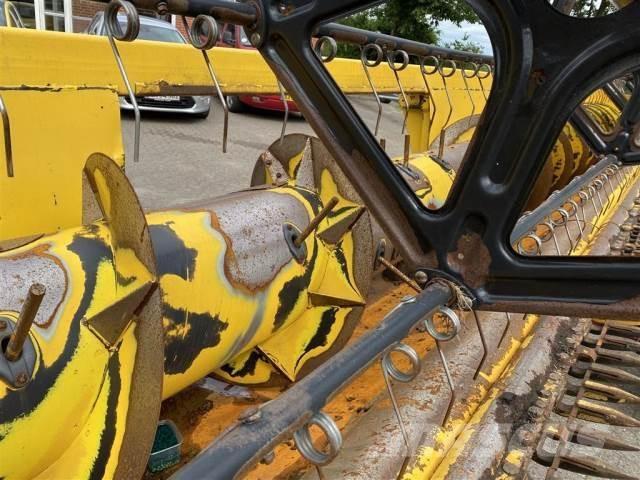 New Holland 30 Accessori per mietitrebbiatrici