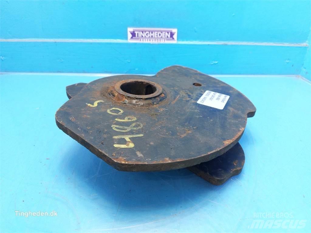 New Holland 4860 Altri macchinari per falciare e trinciare