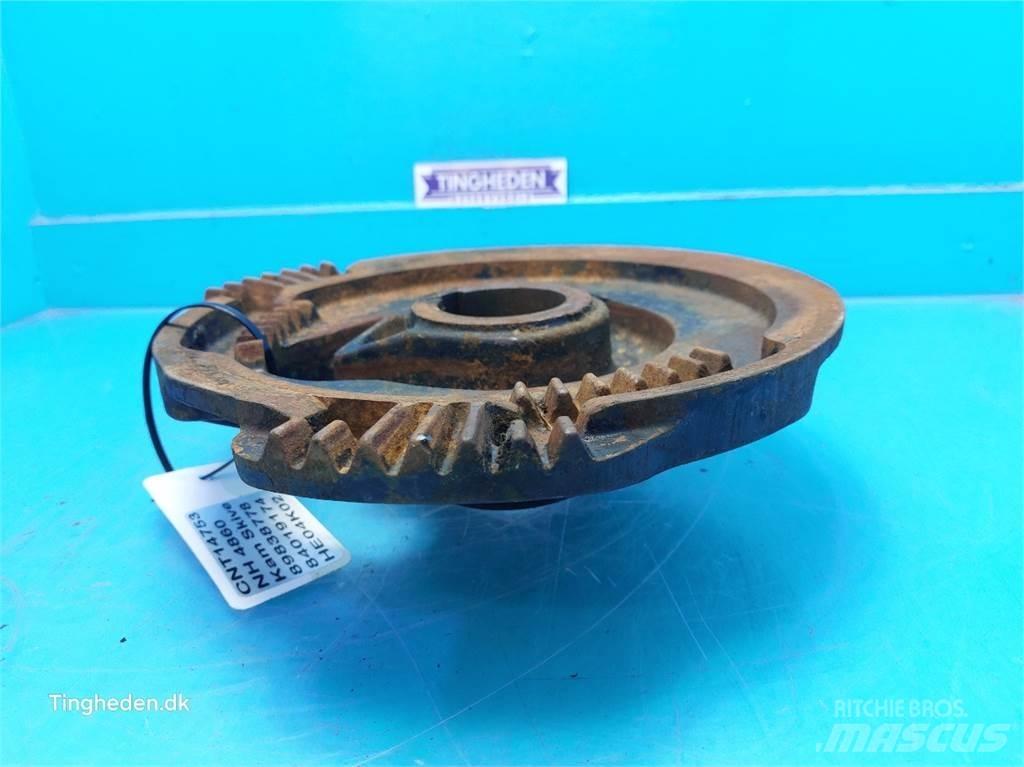 New Holland 4860 Altri macchinari per falciare e trinciare