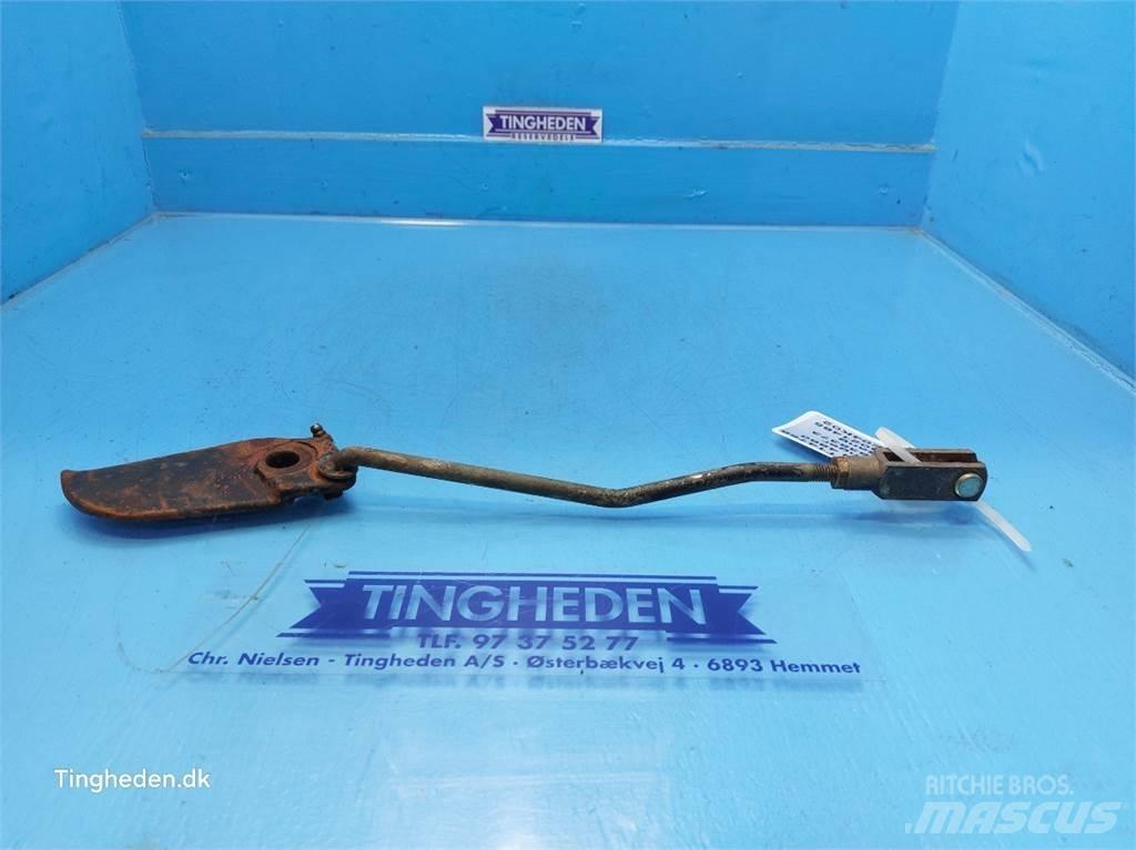 New Holland 4860 Altri macchinari per falciare e trinciare