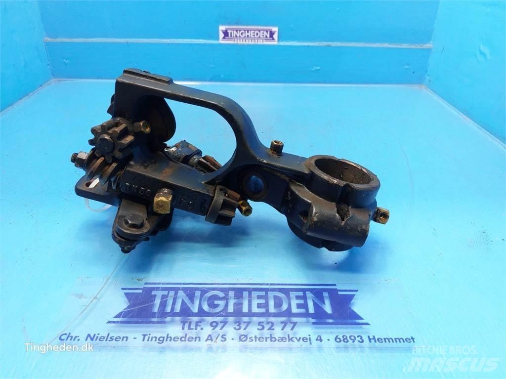 New Holland 4860 Altri macchinari per falciare e trinciare