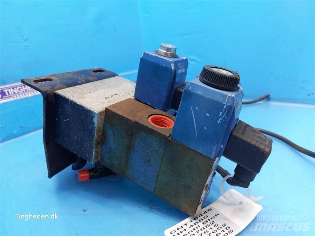 New Holland 4860 Componenti idrauliche