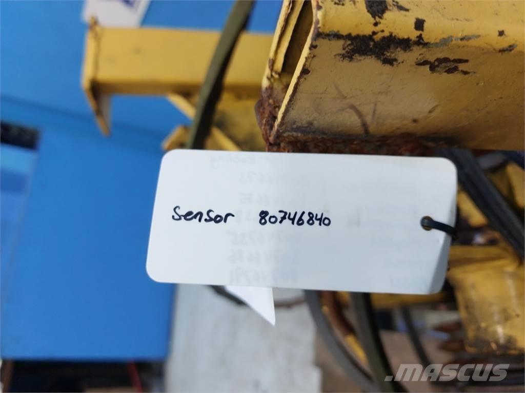 New Holland 8060 Accessori per mietitrebbiatrici
