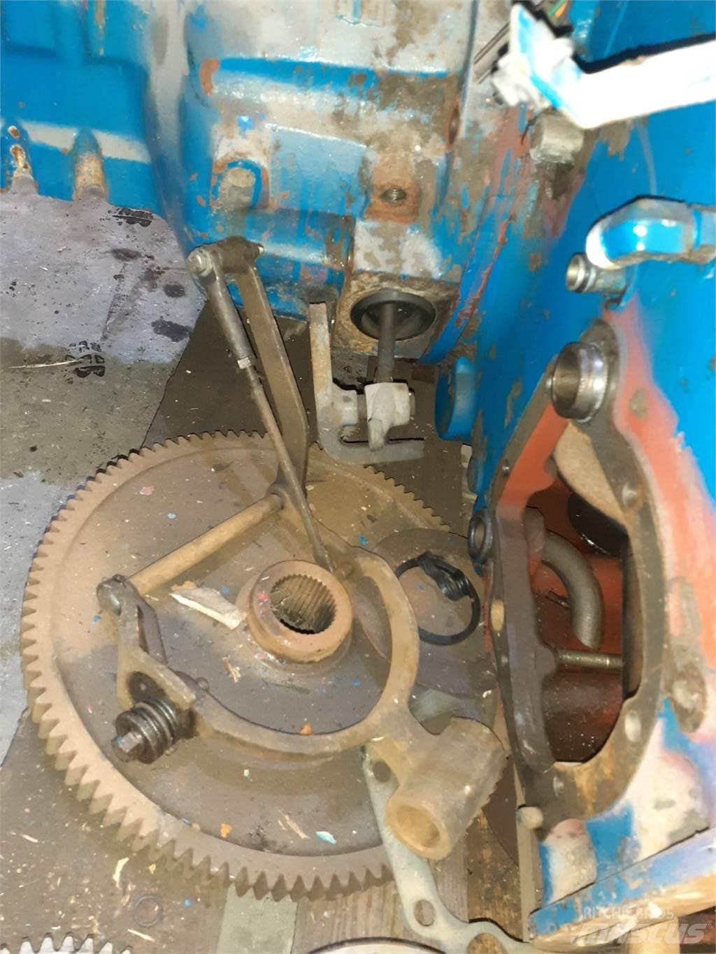 New Holland 8340 Trasmissione