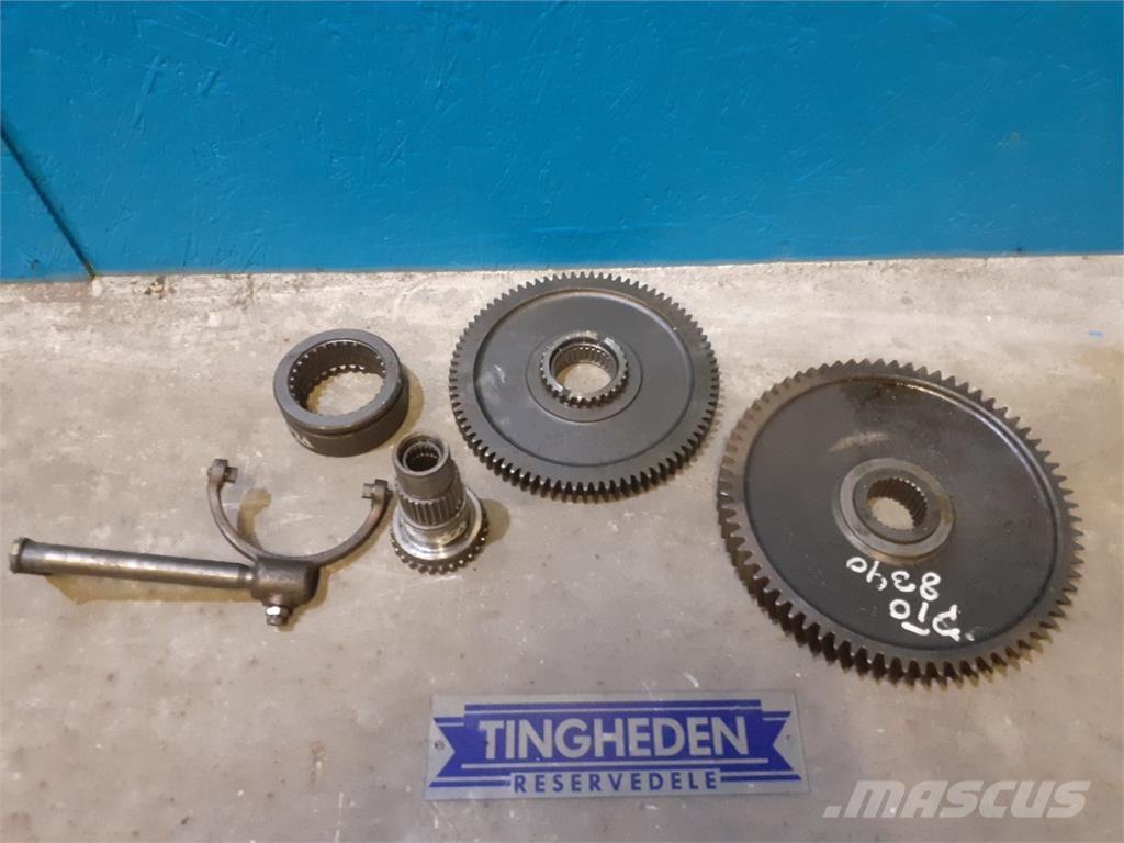 New Holland 8340 Altri accessori per trattori
