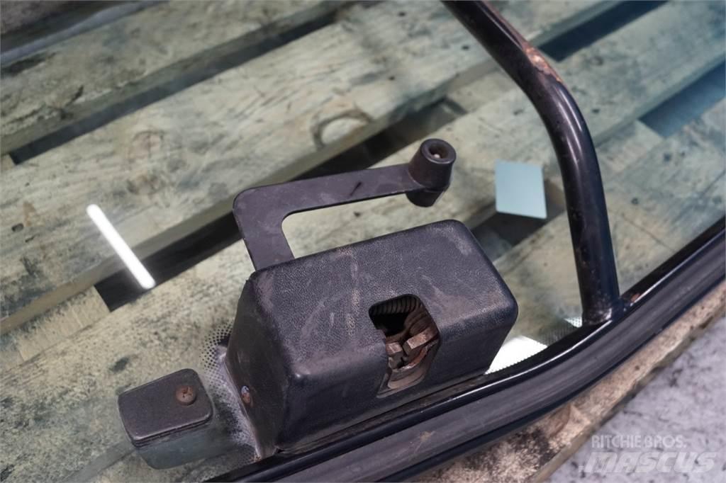 New Holland 8770 Cabine e interni
