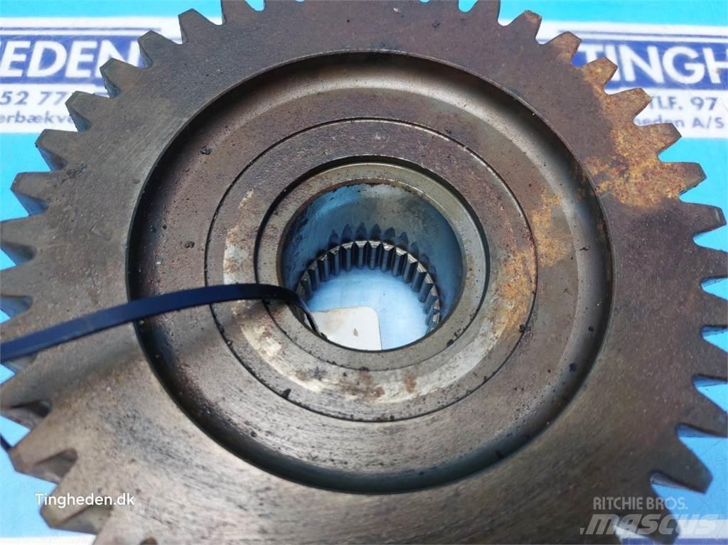 New Holland 8870 Trasmissione
