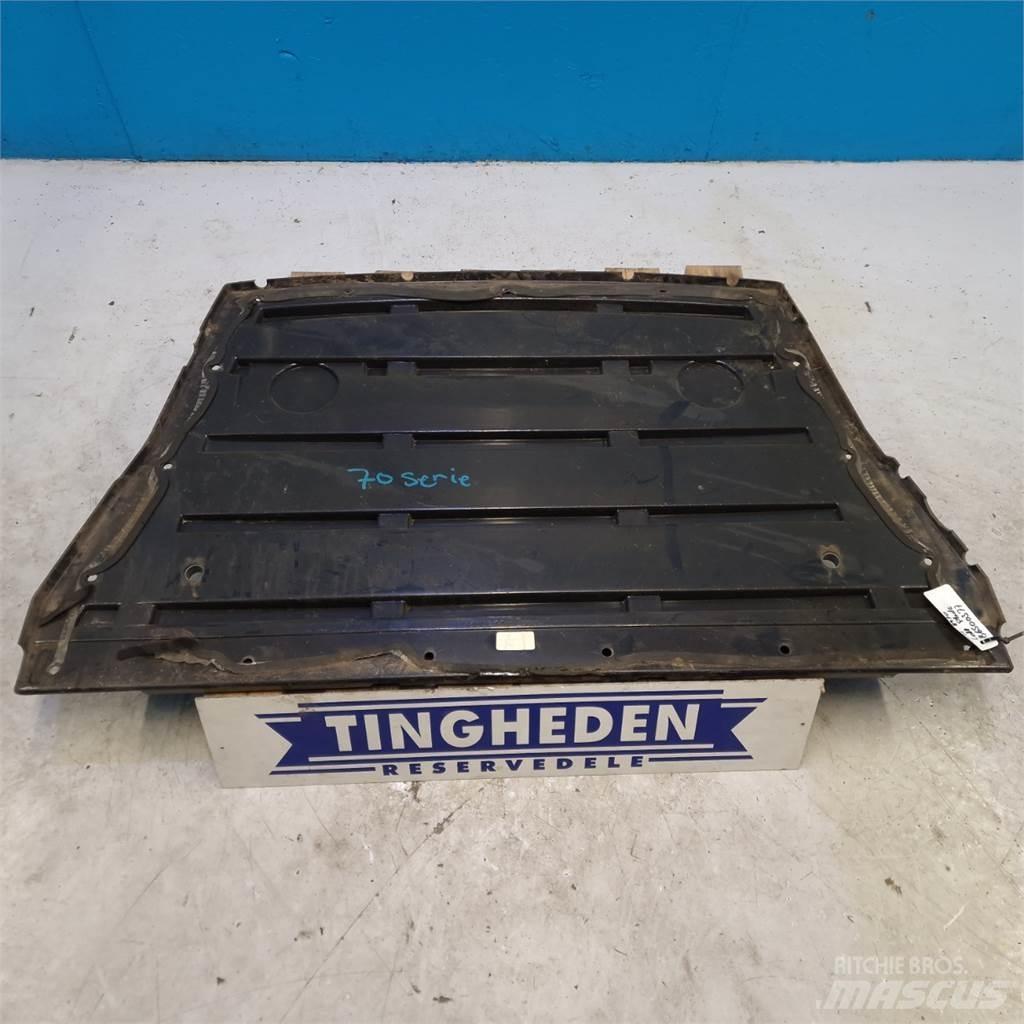New Holland 8970 Cabine e interni
