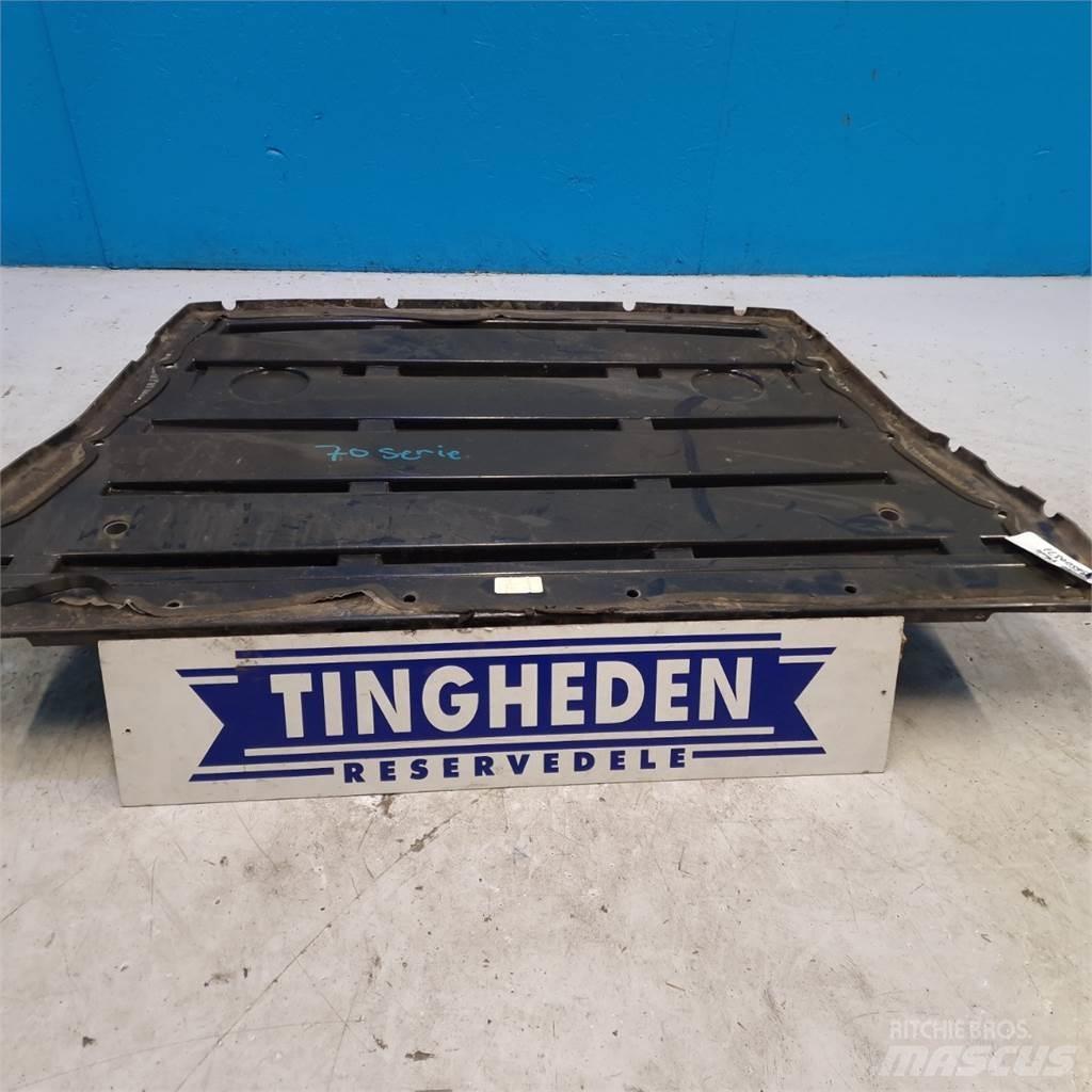 New Holland 8970 Cabine e interni