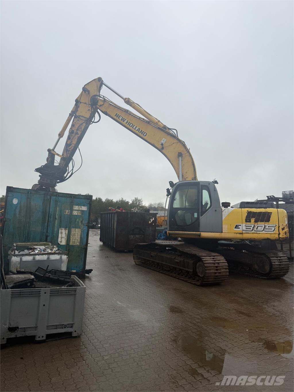 New Holland E305 Escavatori cingolati