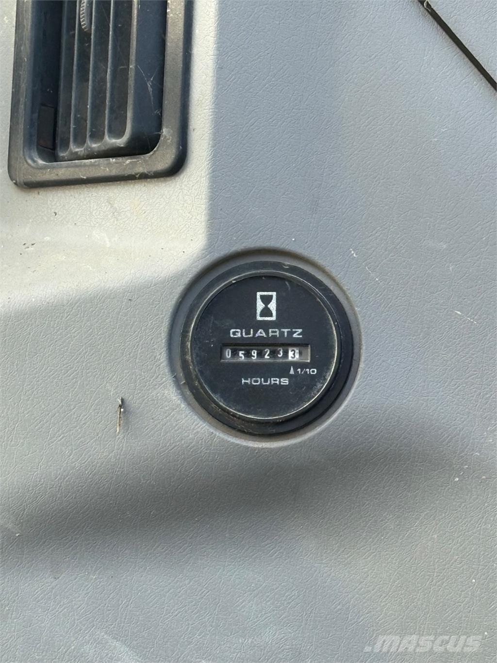 New Holland E305 Escavatori cingolati