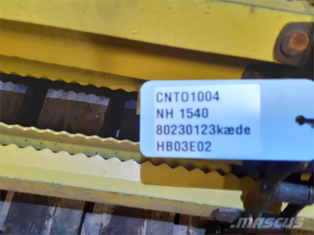 New Holland M140 Accessori per mietitrebbiatrici
