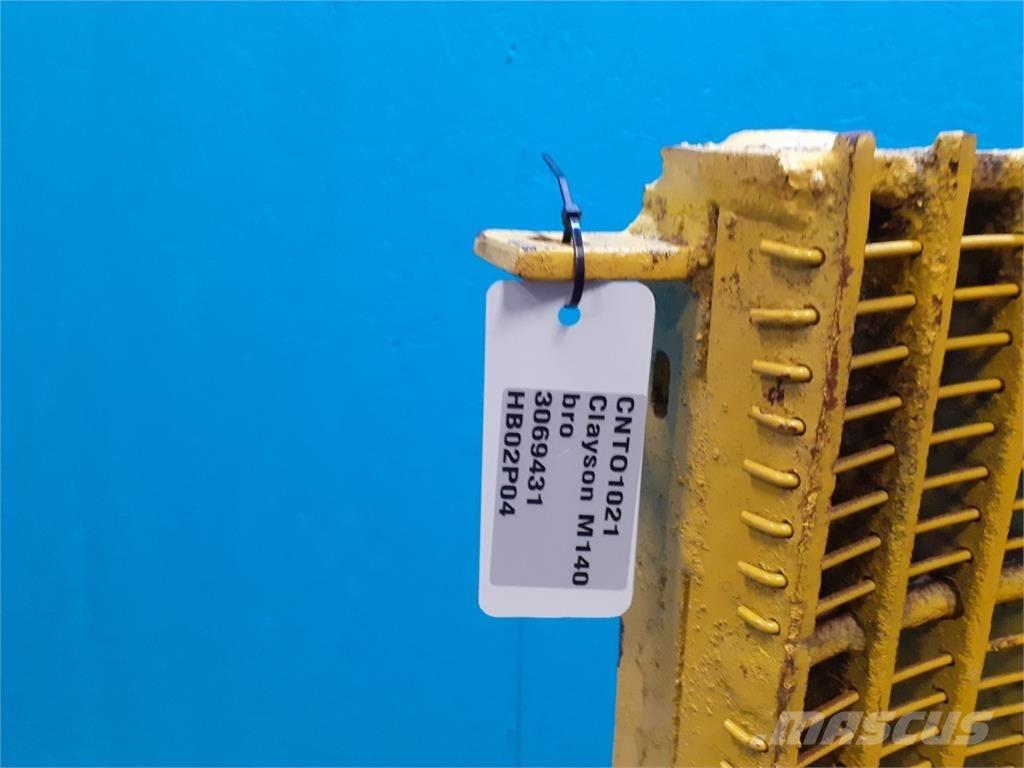 New Holland M140 Accessori per mietitrebbiatrici
