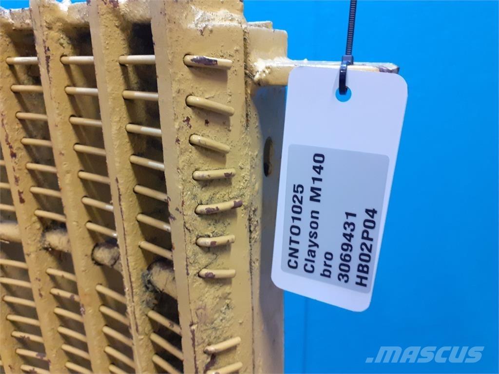 New Holland M140 Accessori per mietitrebbiatrici