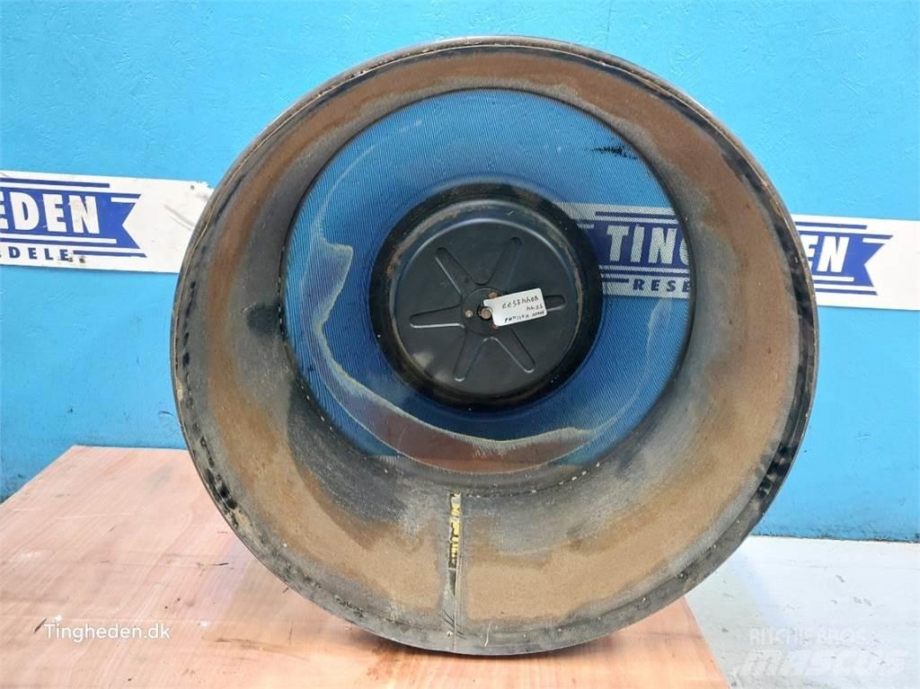 New Holland TF44 Radiatori