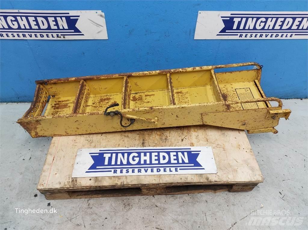 New Holland TF46 Cabine e interni