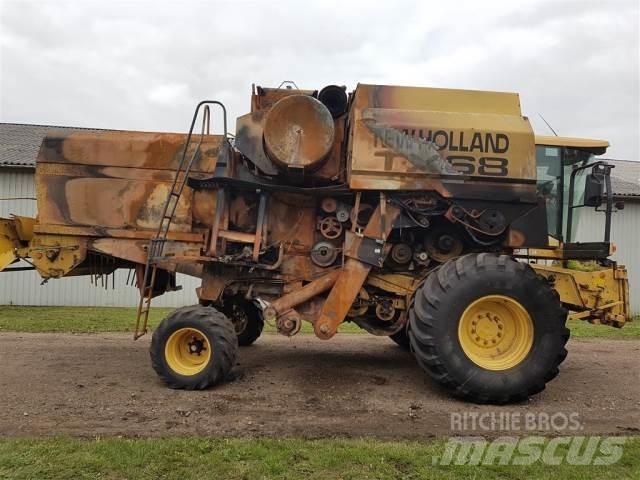 New Holland TX68 Mietitrebbiatrici