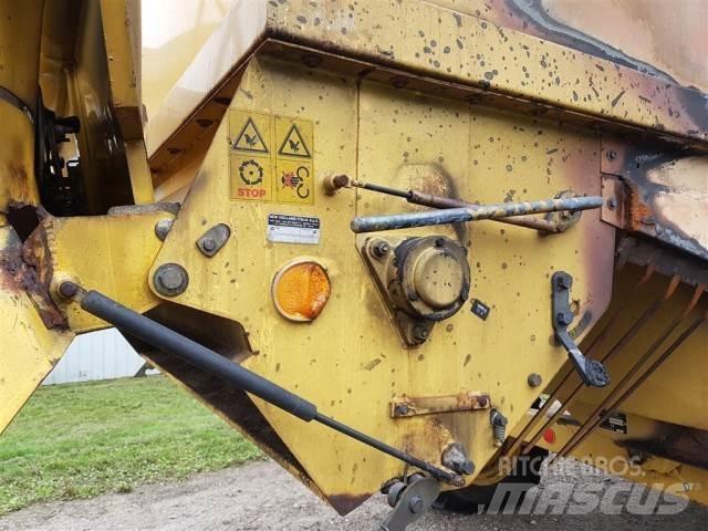 New Holland TX68 Mietitrebbiatrici