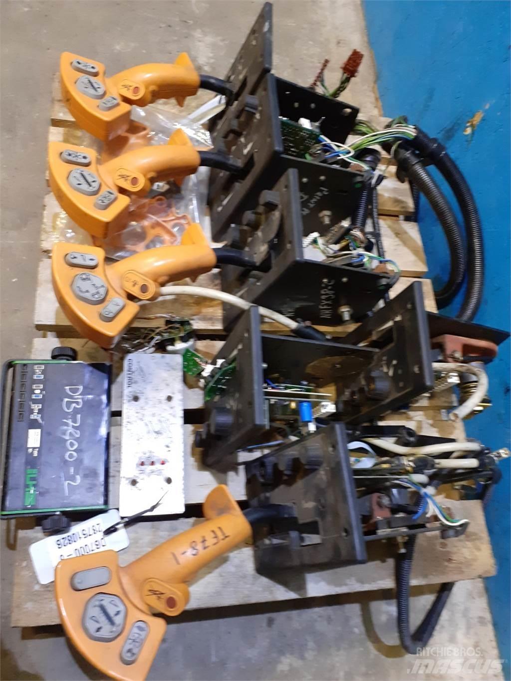 New Holland TX68 Componenti elettroniche