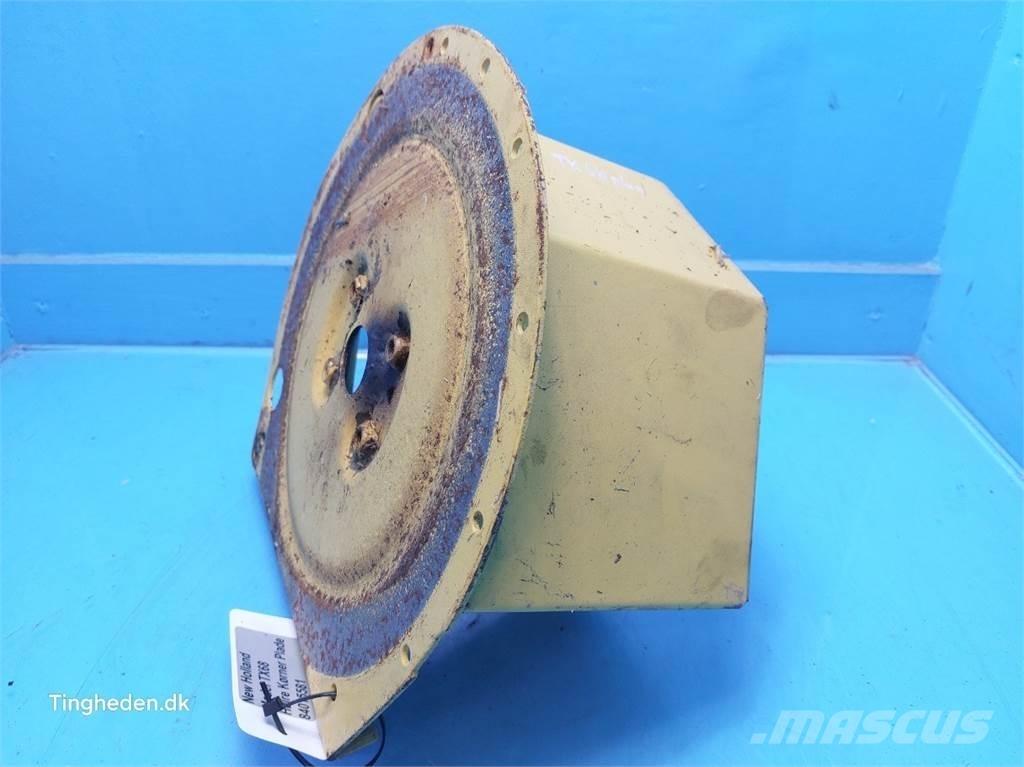 New Holland TX68 Accessori per mietitrebbiatrici