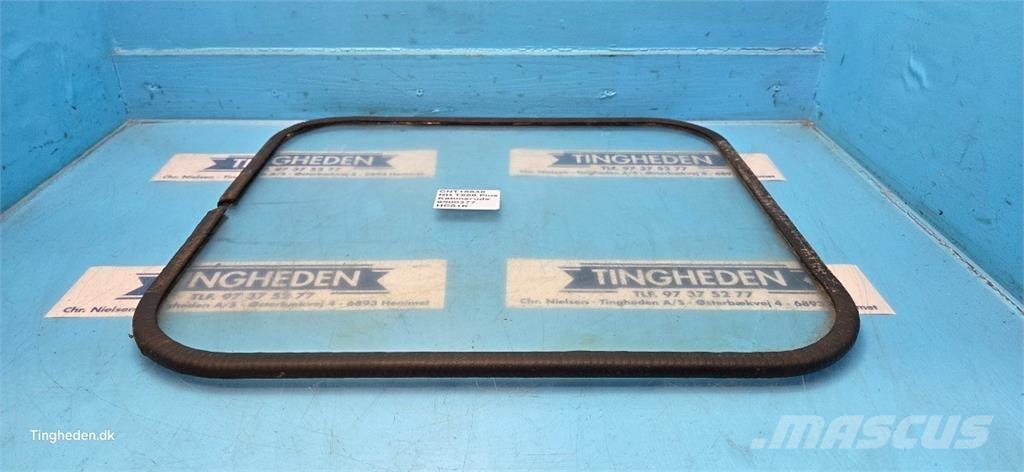 New Holland TX68 Cabine e interni