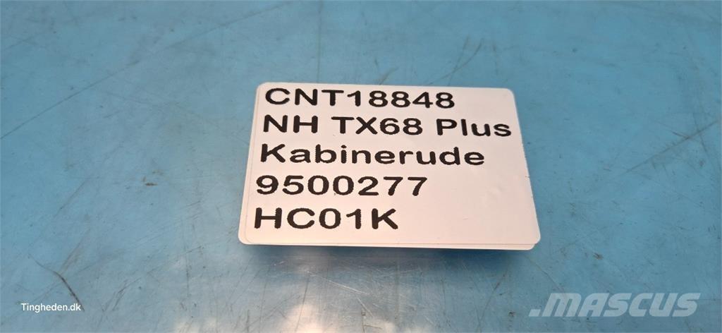 New Holland TX68 Cabine e interni