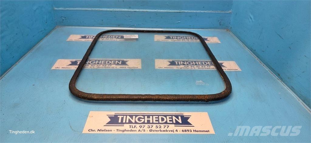 New Holland TX68 Cabine e interni