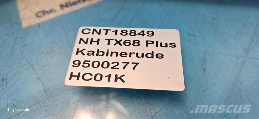 New Holland TX68 Cabine e interni