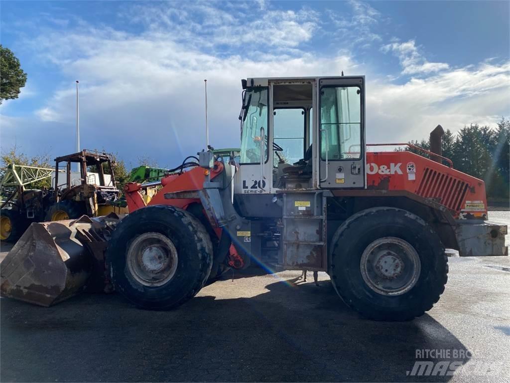 O&K L20 Pale gommate