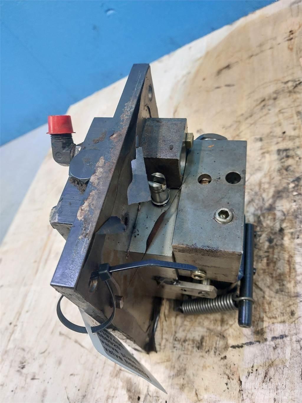 Valmet 505 Componenti idrauliche