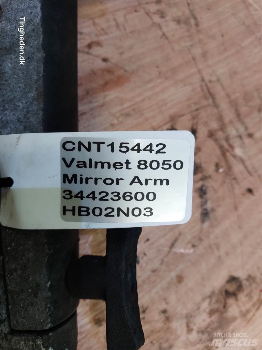 Valmet 8050 Cabine e interni