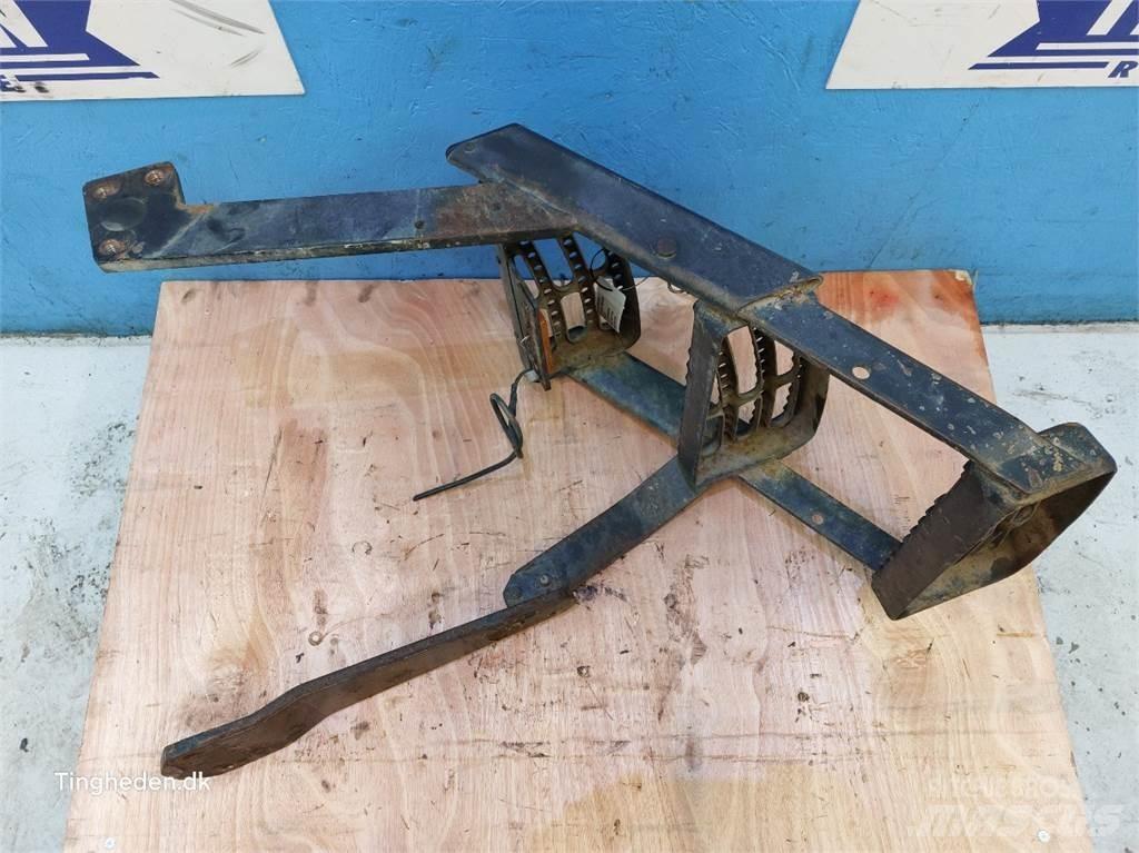 Valmet 8050 Cabine e interni