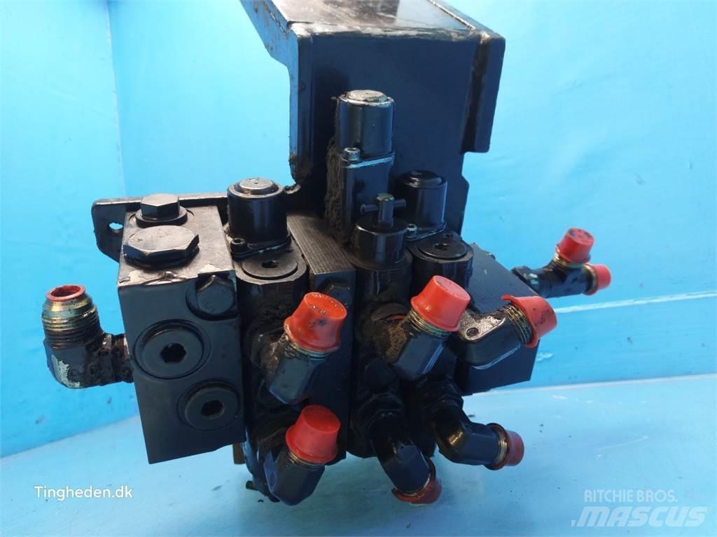 Valmet 8050 Componenti idrauliche