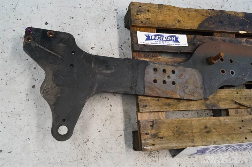 Valtra T213 Accessori per pale frontali