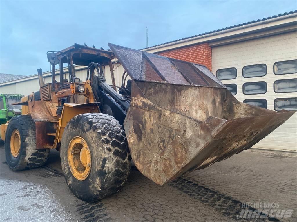 Volvo L120 Pale gommate