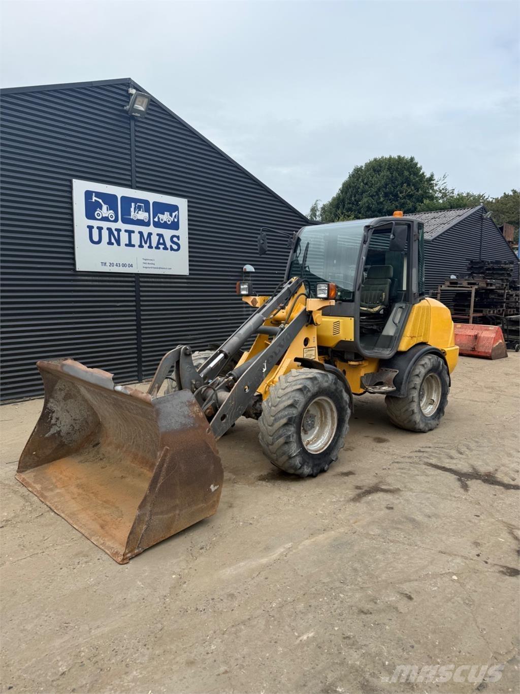 Volvo L25B Pale gommate