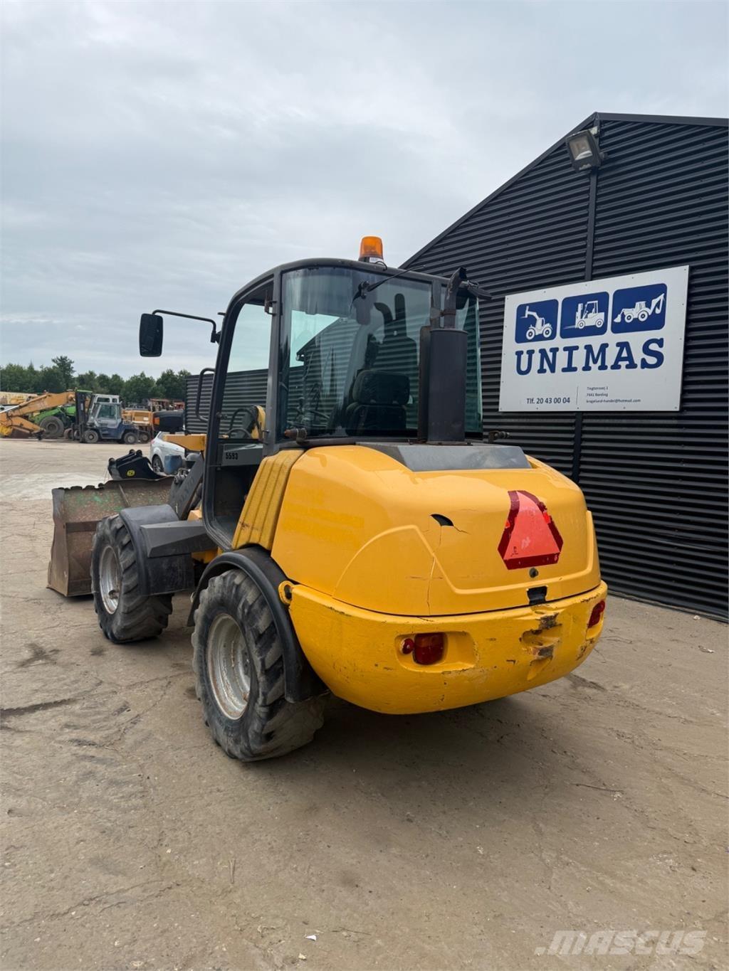 Volvo L25B Pale gommate