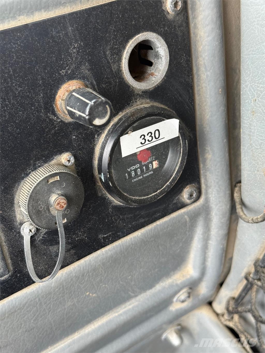 Volvo L330D Pale gommate